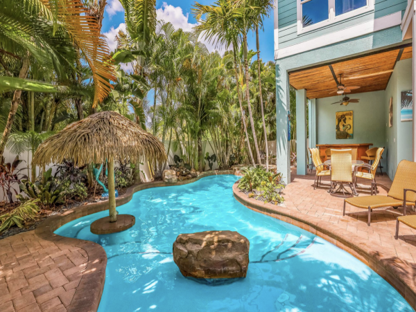 Expansive Beach Home - Casual Luxury - Steps to the Beach
